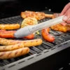 Rösle FC Bayern Grillzange - Edelstahl 40 Cm -Camping Geschäft Roesle Grillzange FC Bayern Anwendung