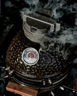 The Bastard Keramikgrill Classic Small - Schwarz Glänzend - Modell 2023 -Camping Geschäft The Bastard Classic Small Kamado Grill