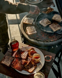 The Bastard Keramikgrill Classic Large - Complete - Schwarz Glänzend - Modell 2023 20 The Bastard Keramikgrill Classic Large - Complete - Schwarz Glänzend - Modell 2023 -Camping Geschäft The Bastard Large Keramikgrill Complete