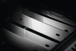 Napoleon Rogue SE 425 Gasgrill, Schwarz Mit Gussrosten, Sizzle Zone Und Heckbrenner - Hero Modell 2023 Inkl. Drehspieß -Camping Geschäft napoleon rogue gasgrill brennerabdeackungen sear plates 6