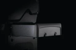 Napoleon Rogue XT 425 Gasgrill - All Black - Mit Sizzle Zone - Modell 2023 -Camping Geschäft napoleon rogue gasgrill seitenablage 2