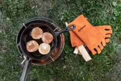 Petromax Feuerpfanne Gusseisen Fp25-t Mit Stiel -Camping Geschäft petromax feuerpfanne feuerstelle fp25 t