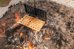 Petromax Waffeleisen -Camping Geschäft petromax waffeleisen lagerfeuer waffeln